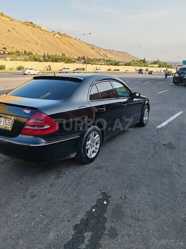 Mercedes E 220 d 2005, 560,000 km - 2.2 l - Bakı