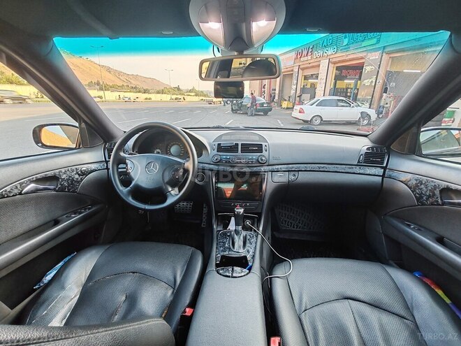 Mercedes E 220 d 2005, 560,000 km - 2.2 l - Bakı