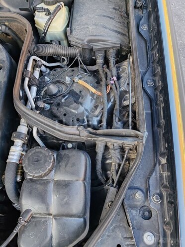Mercedes E 220 d 2005, 560,000 km - 2.2 l - Bakı
