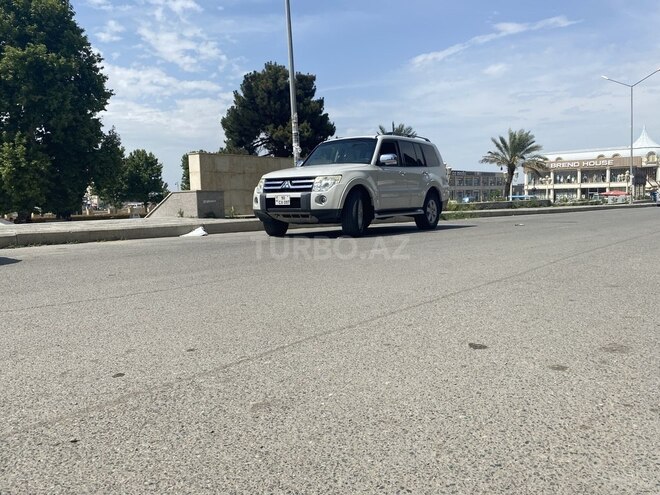 Mitsubishi Pajero 2007, 208,000 km - 3.0 l - Gəncə