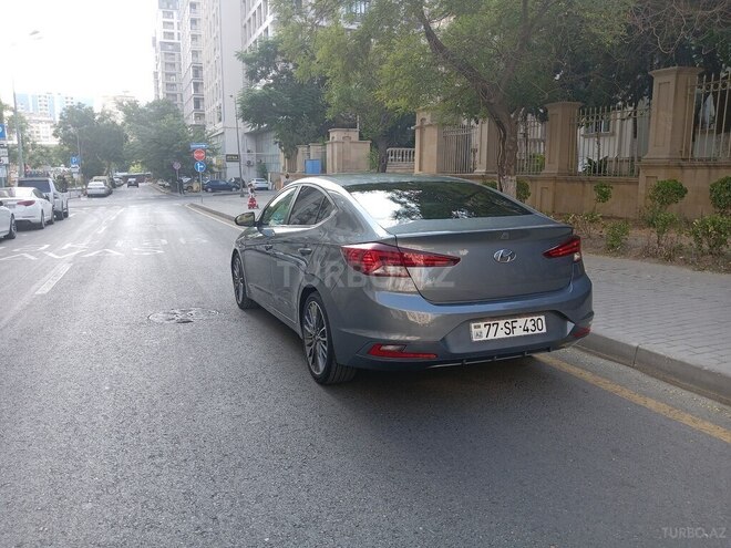 Hyundai Elantra 2019, 49,200 km - 2.0 l - Bakı
