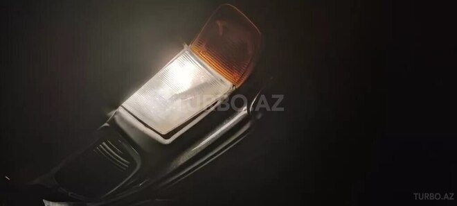 GAZ 3110 1999, 131,000 km - 2.4 l - Quba