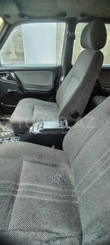 GAZ 3110 1999, 131,000 km - 2.4 l - Quba