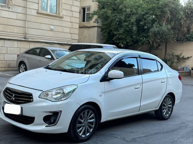 Mitsubishi Attrage 2015, 125,000 km - 1.2 l - Bakı