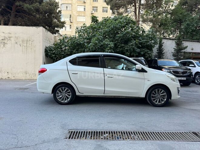 Mitsubishi Attrage 2015, 125,000 km - 1.2 l - Bakı