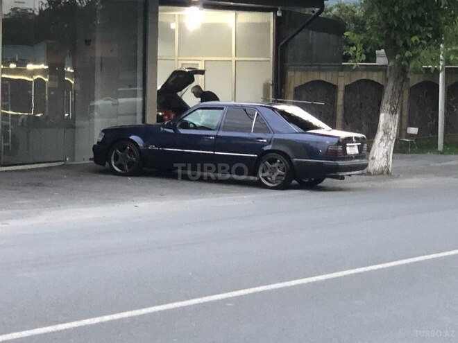 Mercedes E 280 1995, 300,000 km - 2.8 l - Balakən