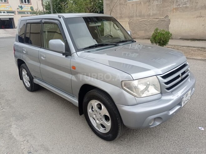 Mitsubishi Pajero io 2002, 303,000 km - 2.0 л - Xırdalan