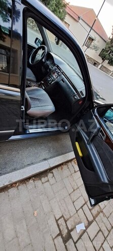 Mercedes E 240 1999, 328,100 km - 2.4 l - Göygöl