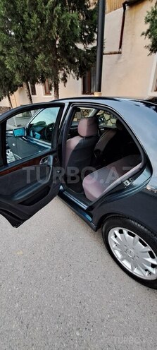 Mercedes E 240 1999, 328,100 km - 2.4 l - Göygöl