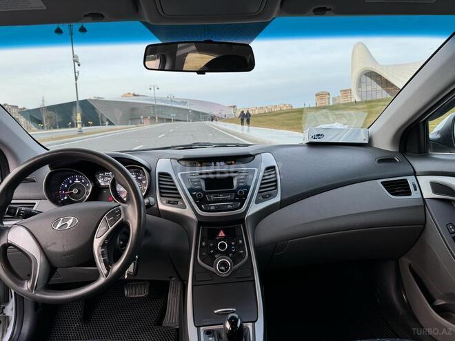 Hyundai Elantra 2015, 265,542 km - 1.8 l - Bakı