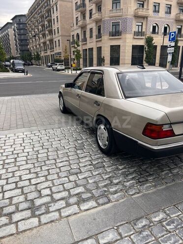 Mercedes E 200 1993, 363,212 km - 2.0 l - Şəmkir
