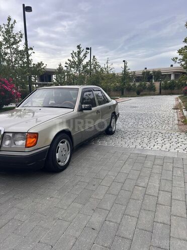 Mercedes E 200 1993, 363,212 km - 2.0 l - Şəmkir
