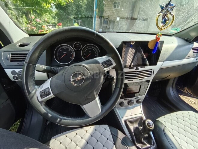 Opel Astra 2009, 293,000 km - 1.3 l - Gəncə