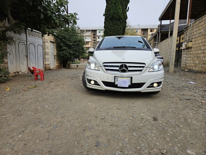 Mercedes B 170 2008, 131,807 km - 1.7 l - Gəncə