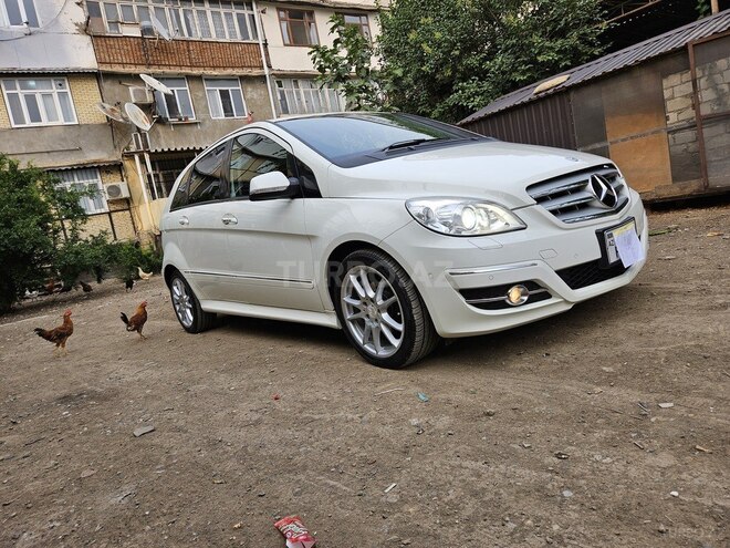 Mercedes B 170 2008, 131,807 km - 1.7 l - Gəncə