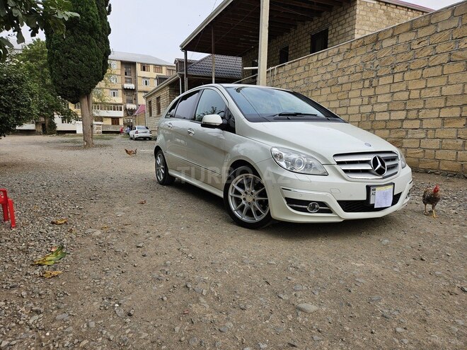 Mercedes B 170 2008, 131,807 km - 1.7 l - Gəncə