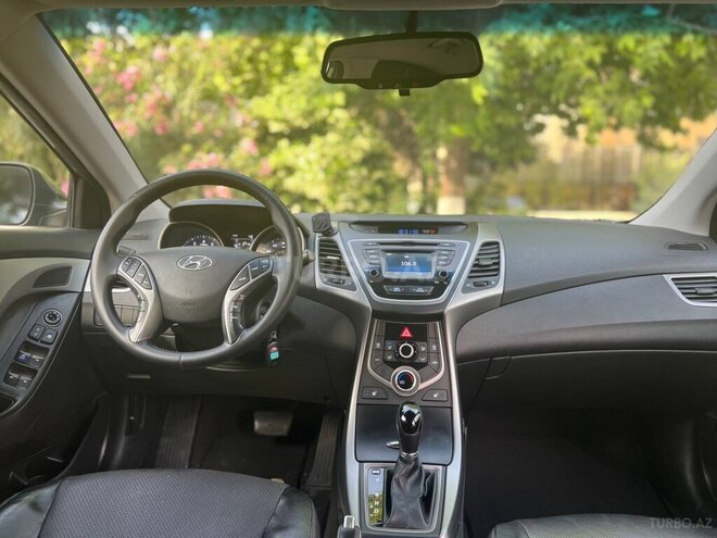 Hyundai Elantra 2015, 123,000 km - 1.8 l - Bakı