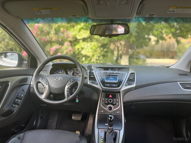 Hyundai Elantra 2015, 123,000 km - 1.8 l - Bakı
