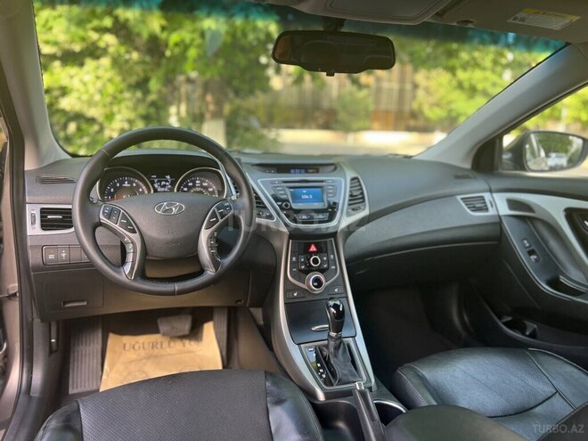 Hyundai Elantra 2015, 123,000 km - 1.8 l - Bakı