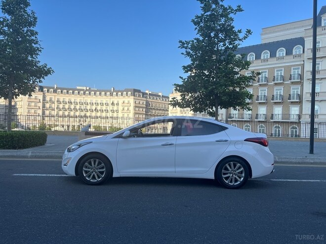 Hyundai Elantra 2015, 154,000 km - 1.6 л - Bakı