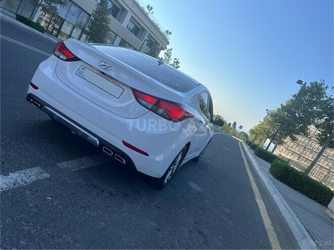 Hyundai Elantra 2015, 154,000 km - 1.6 л - Bakı