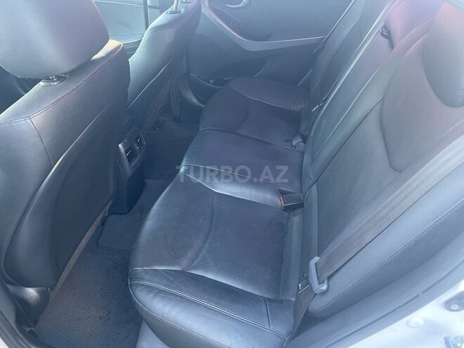 Hyundai Elantra 2015, 154,000 km - 1.6 л - Bakı