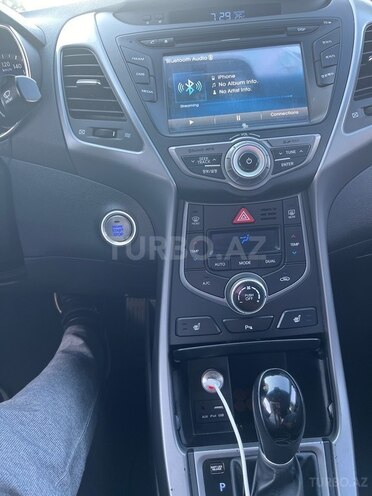 Hyundai Elantra 2015, 154,000 km - 1.6 л - Bakı