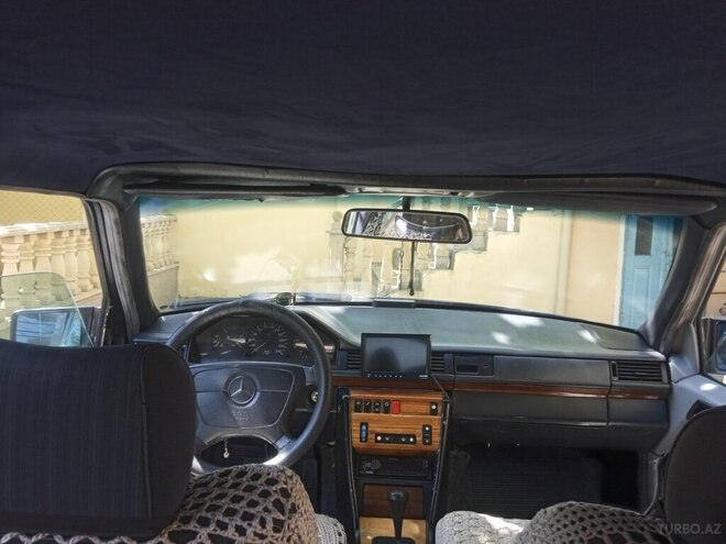 Mercedes E 200 1993, 580,000 km - 2.0 l - Bakı