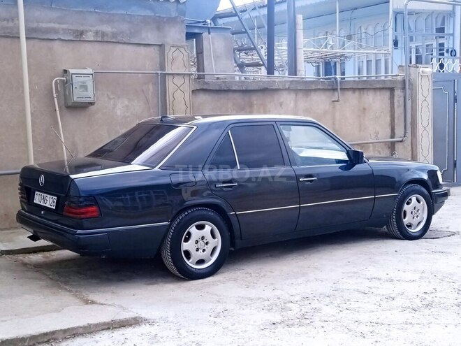 Mercedes E 200 1993, 580,000 km - 2.0 l - Bakı