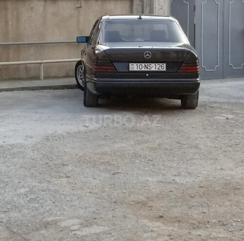 Mercedes E 200 1993, 580,000 km - 2.0 l - Bakı
