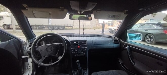 Mercedes C 220 1999, 660,432 km - 2.2 л - Gəncə