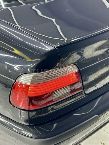 BMW 525 2001, 398,000 km - 2.5 l - Bakı