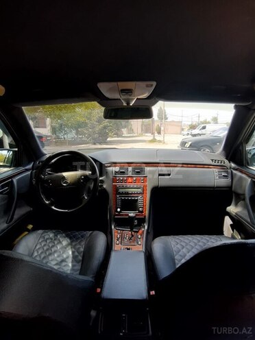 Mercedes E 220 d 1999, 555,356 km - 2.2 l - Bakı
