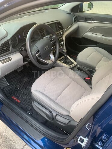 Hyundai Elantra 2019, 70,000 km - 2.0 l - Bakı