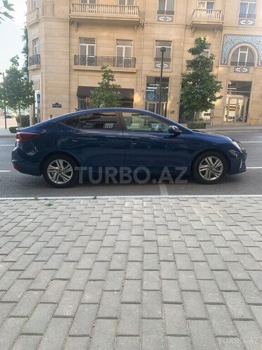 Hyundai Elantra 2019, 70,000 km - 2.0 l - Bakı