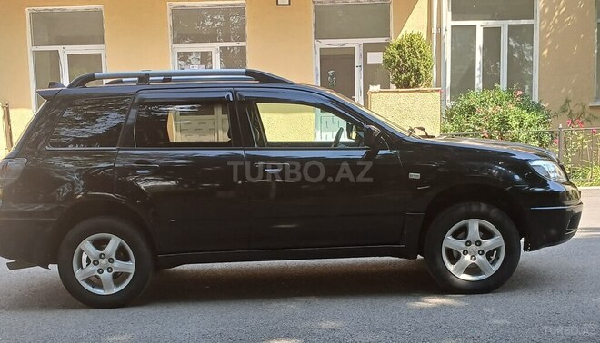 Mitsubishi Airtrek 2003, 297,000 km - 2.4 l - Tovuz