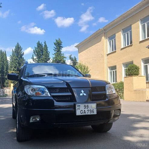 Mitsubishi Airtrek 2003, 297,000 km - 2.4 l - Tovuz