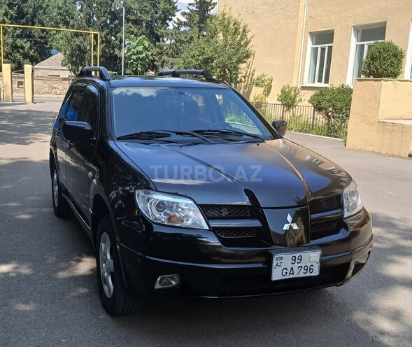 Mitsubishi Airtrek 2003, 297,000 km - 2.4 l - Tovuz