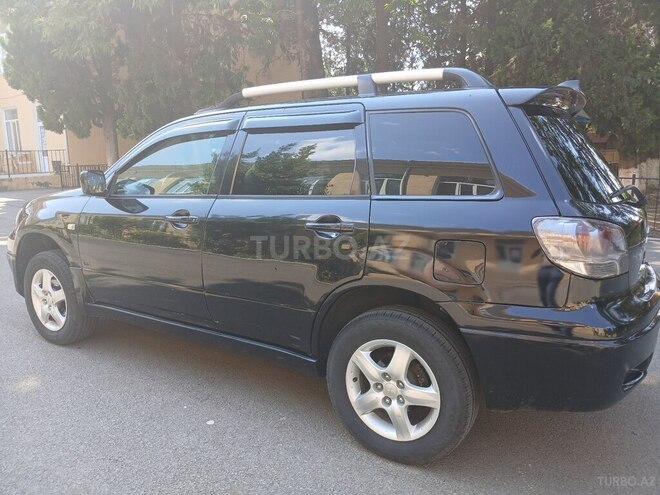 Mitsubishi Airtrek 2003, 297,000 km - 2.4 l - Tovuz