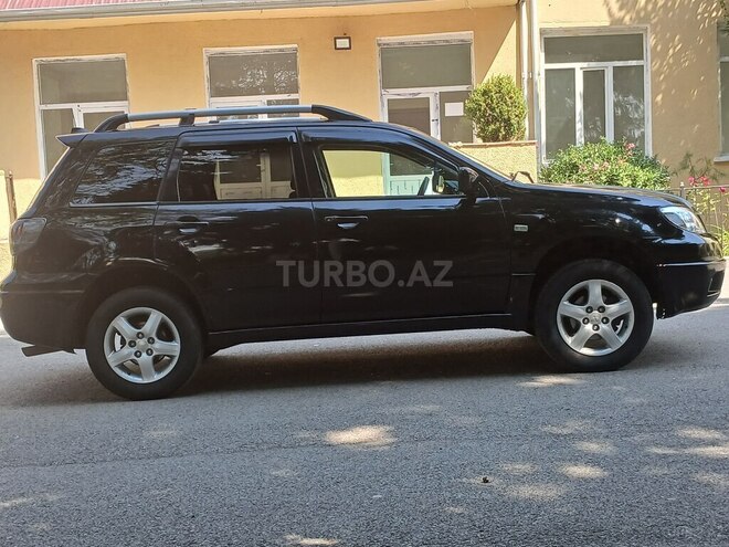 Mitsubishi Airtrek 2003, 297,000 km - 2.4 l - Tovuz