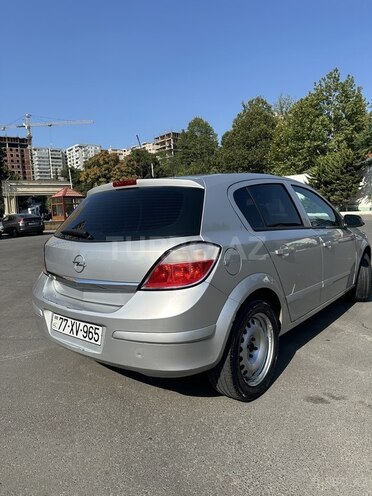 Opel Astra 2004, 209,000 km - 1.4 л - Bakı