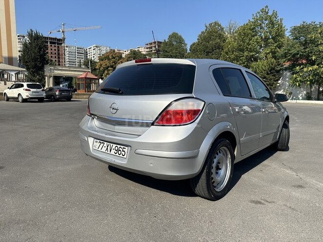Opel Astra 2004, 209,000 km - 1.4 л - Bakı