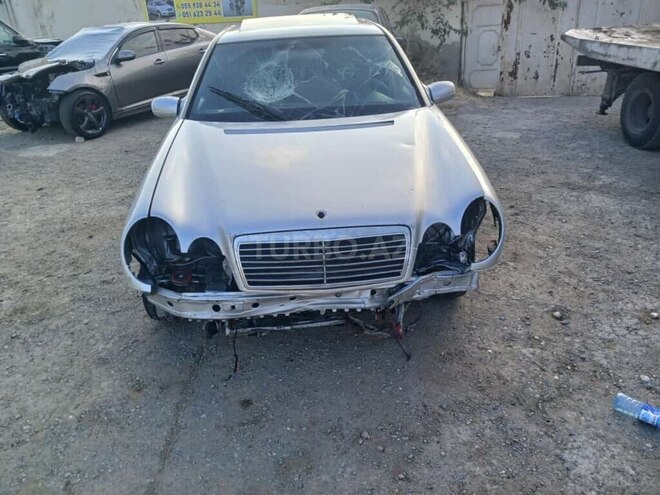 Mercedes  1998, 234,567 km - 2.2 l - İmişli