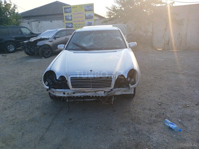 Mercedes  1998, 234,567 km - 2.2 l - İmişli