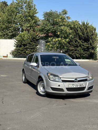 Opel Astra 2004, 209,000 km - 1.4 л - Bakı