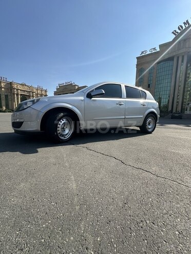 Opel Astra 2004, 209,000 km - 1.4 л - Bakı