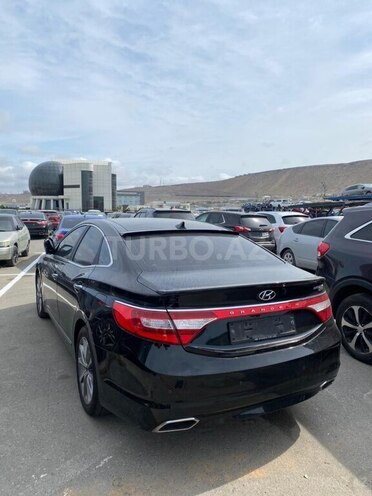 Hyundai Grandeur 2015, 196,000 km - 2.2 л - Qazax