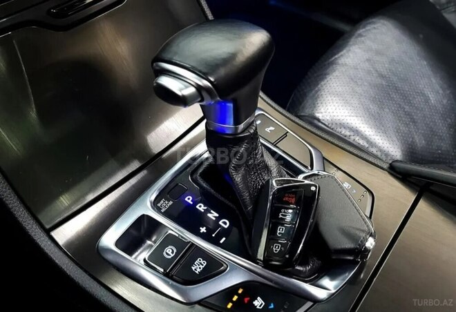 Hyundai Grandeur 2015, 196,000 km - 2.2 л - Qazax
