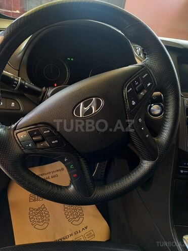 Hyundai Grandeur 2015, 196,000 km - 2.2 л - Qazax