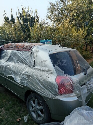 Toyota Corolla 2005, 135,000 km - 1.4 l - Masallı